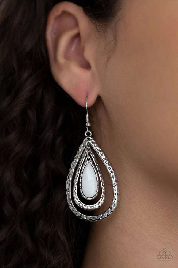 Teardrop Torrent (1245)